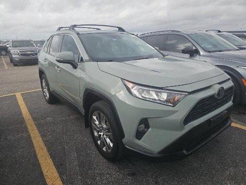 2021 Toyota RAV4 XLE Premium