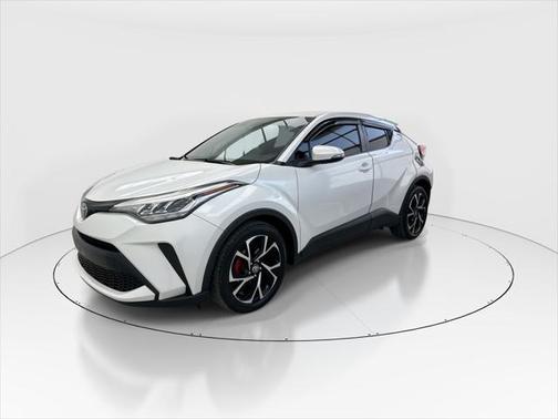 2022 Toyota C-HR XLE