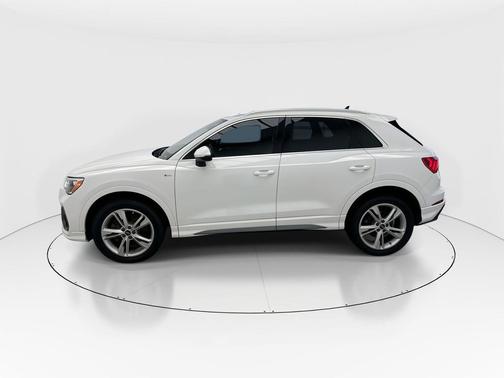 2021 Audi Q3 45 S line Premium