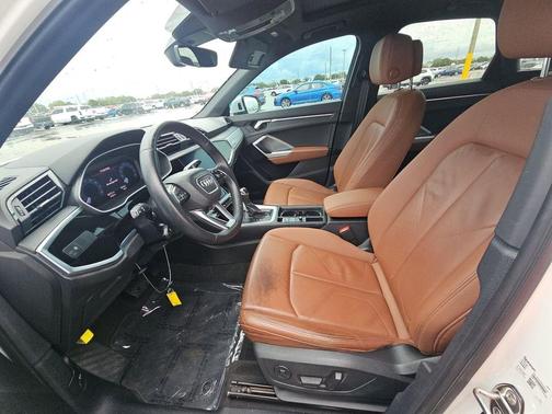 2021 Audi Q3 45 S line Premium