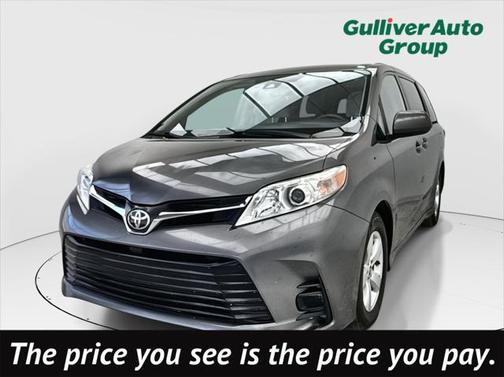 2018 Toyota Sienna LE