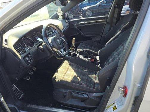 2018 Volkswagen Golf GTI 2.0T S 4-Door