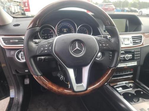 Obsidian Black Metallic 2014 Mercedes-Benz E-Class E 350