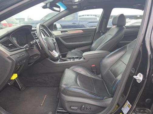 Phantom Black 2019 Hyundai SONATA Limited 2.0T