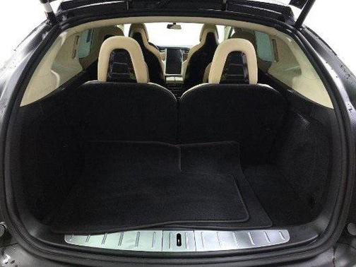 2016 Tesla Model X 90D