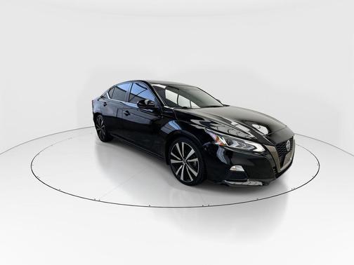 2020 Nissan Altima SR FWD