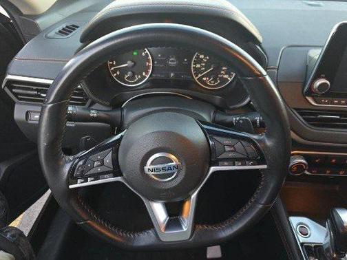 2020 Nissan Altima SR FWD