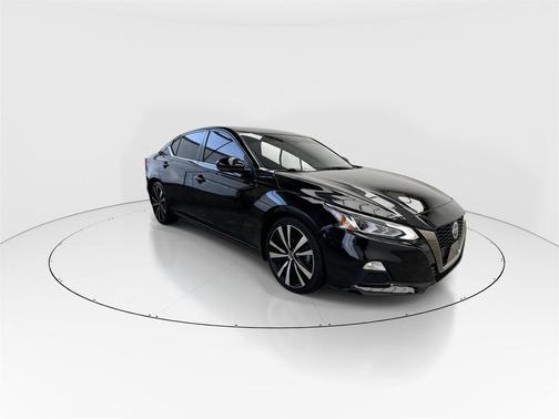 2020 Nissan Altima SR FWD
