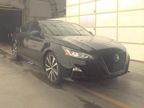 2020 Nissan Altima SR FWD