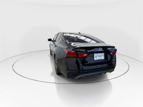 2020 Nissan Altima SR FWD