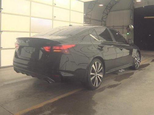 2020 Nissan Altima SR FWD