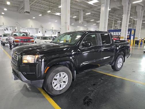 Super Black 2022 Nissan Frontier SV