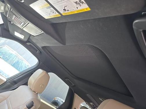 Byron Blue Metallic 2020 Land Rover Discovery HSE