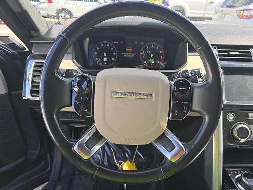 Byron Blue Metallic 2020 Land Rover Discovery HSE
