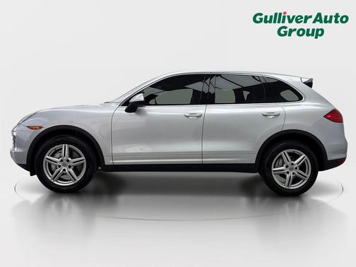 Classic Silver Metallic 2014 Porsche Cayenne Cayenne