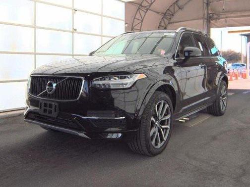 2019 Volvo XC90 T6 Momentum