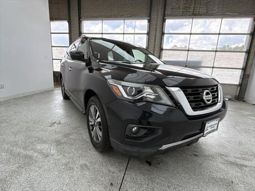 2018 Nissan Pathfinder SL