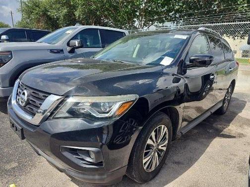 2018 Nissan Pathfinder SL