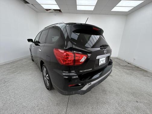 2018 Nissan Pathfinder SL