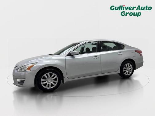 Brilliant Silver Metallic 2013 Nissan Altima 2.5 S