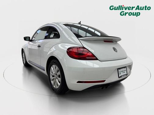 Pure White 2018 Volkswagen Beetle 2.0T S