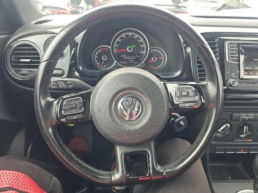 Pure White 2018 Volkswagen Beetle 2.0T S