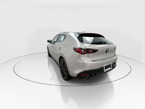 2022 Mazda Mazda3 FWD w/Premium Package