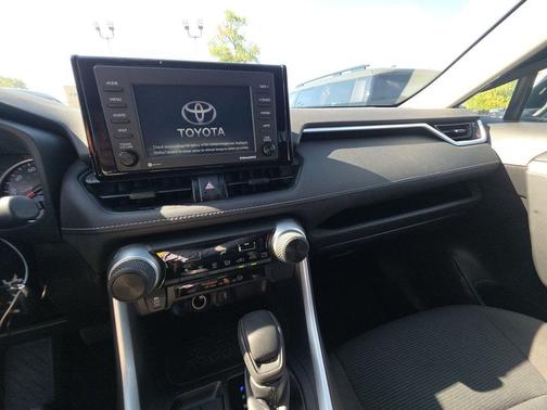 White 2022 Toyota RAV4 LE
