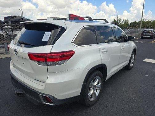 2017 Toyota Highlander Limited