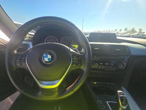 2017 BMW 330 330i