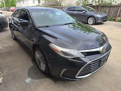 Midnight Black Metallic 2016 Toyota Avalon Limited