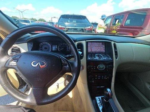2017 INFINITI QX50 Base