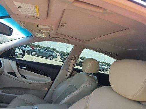 2017 INFINITI QX50 Base