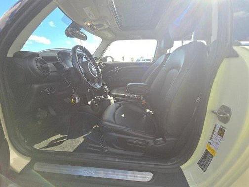 2022 MINI Hardtop Cooper