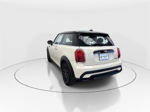 2022 MINI Hardtop Cooper