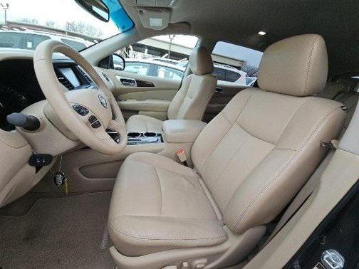 2013 Nissan Pathfinder SL