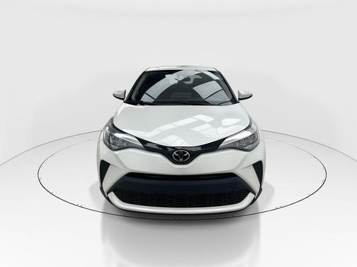 2021 Toyota C-HR LE