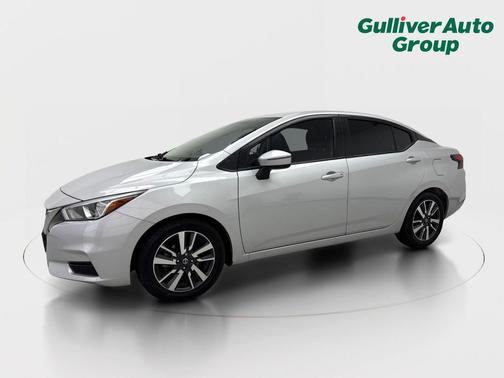 Brilliant Silver Metallic 2020 Nissan Versa 1.6 SV