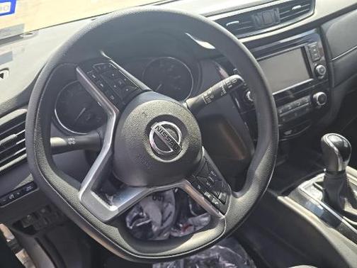 Brilliant Silver Metallic 2019 Nissan Rogue S