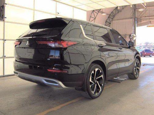 2022 Mitsubishi Outlander Black Edition S-AWC