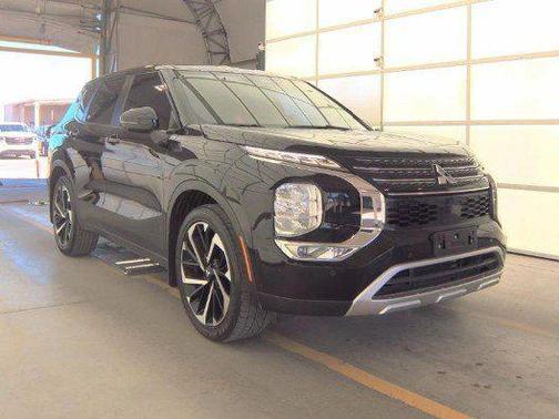 2022 Mitsubishi Outlander Black Edition S-AWC