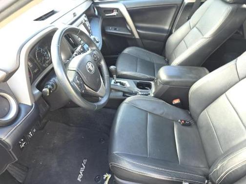 Silver Sky Metallic 2018 Toyota RAV4 XLE