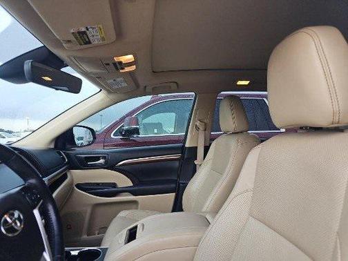 2019 Toyota Highlander Limited Platinum