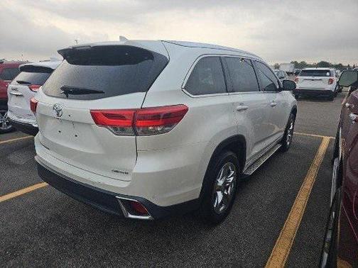 2019 Toyota Highlander Limited Platinum