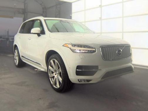 Crystal White 2018 Volvo XC90 T6 Inscription