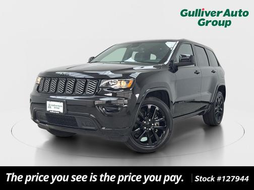 Diamond Black Crystal Pearlcoat 2022 Jeep Grand Cherokee Laredo