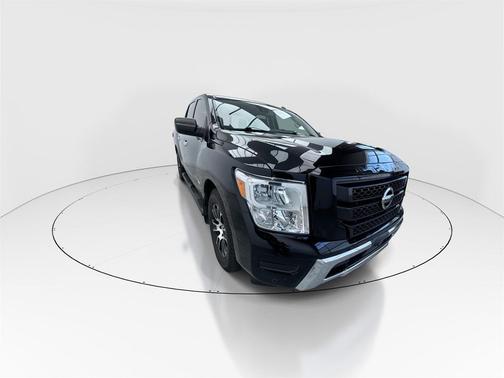 2021 Nissan Titan SV