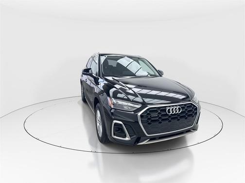 2023 Audi Q5 45 S line Premium