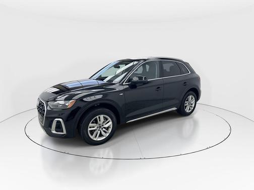 2023 Audi Q5 45 S line Premium