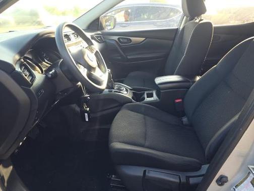 2022 Nissan Rogue Sport S